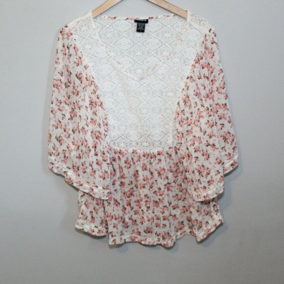 Torrid Floral Lace Chiffon Blouse Ivory H10946 - Picture 2 of 10